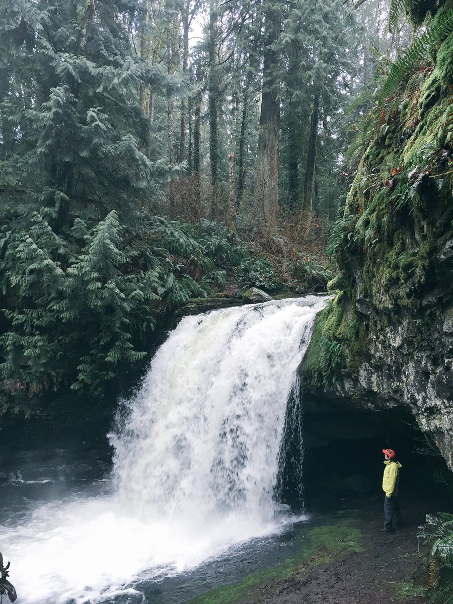 Stasher_BC's tweet image. Showing Cody the reasons we love Vancouver Island @TourismNanaimo @explorevanisle #exploreVanIsle