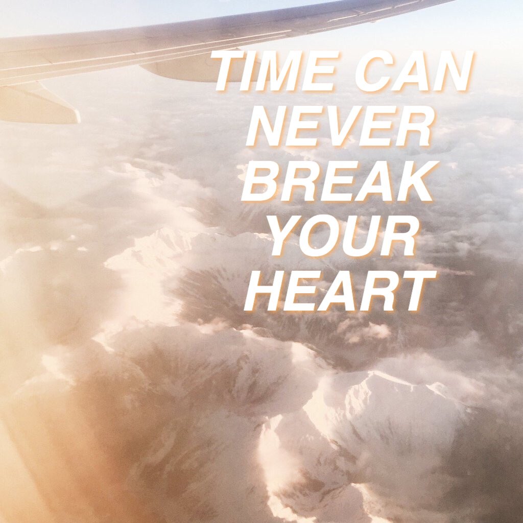 ALLCAPSLYRICS's tweet photo. Golden Days // Panic! At The Disco https://t.co/N6vlA5enRF