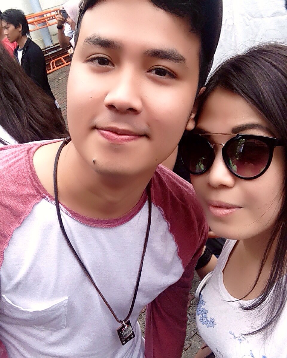 Ina_sweetly's tweet photo. KamiBerani//lyla https://t.co/3ntRRTsRF3