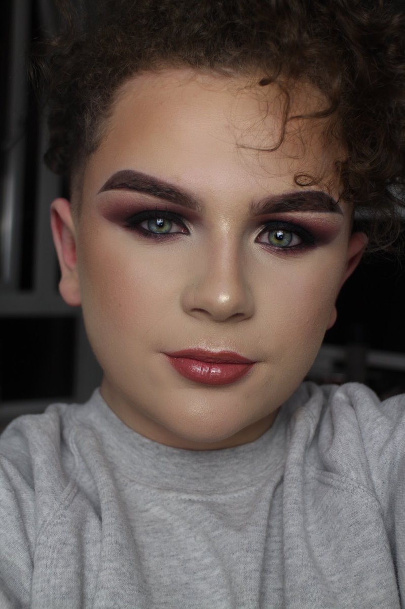 Black smokey eye!!👀 #makeup