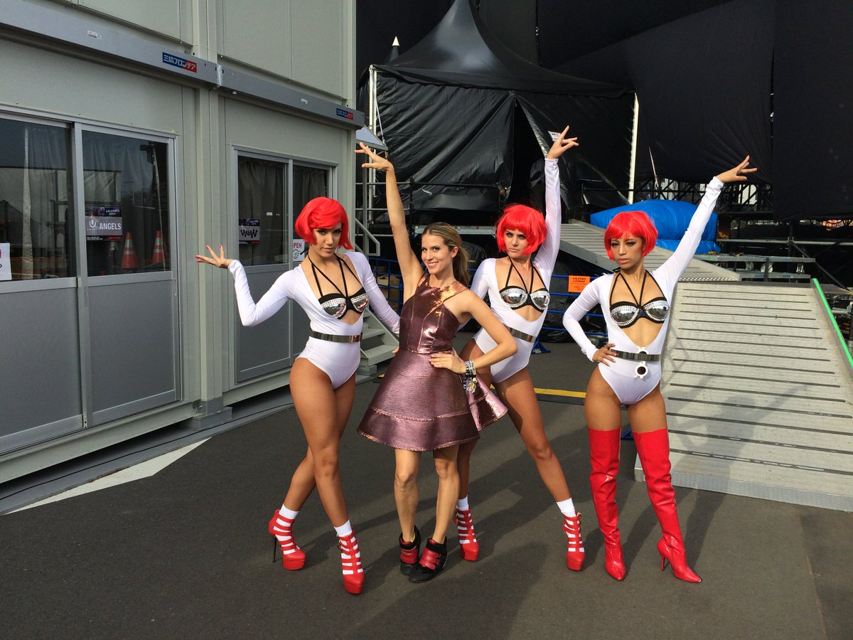 AndreaFeczko's tweet photo. One month until #Ultra!!! Who's ready?!!? #UltraCountdown @ultra https://t.co/8fzmhNvilP
