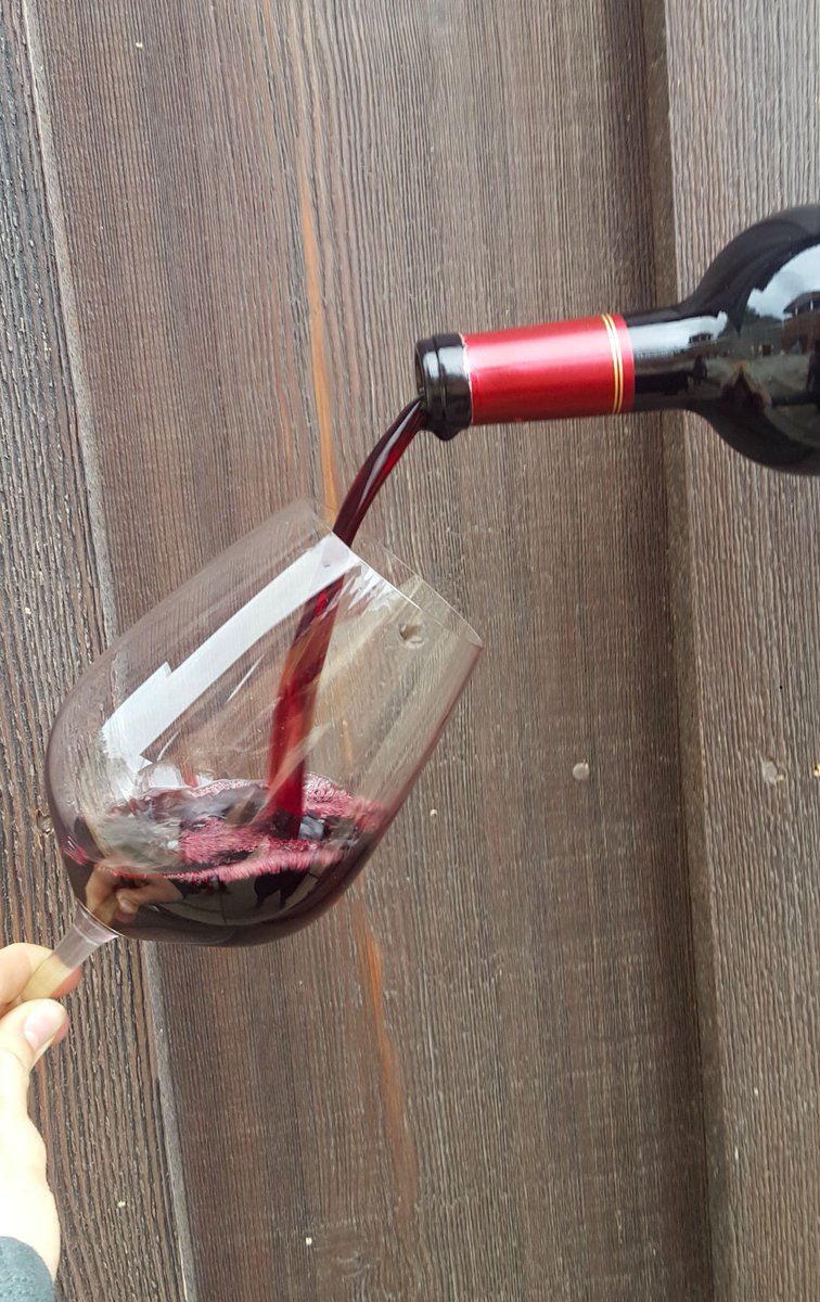 It's #NationalDrinkWineDay so grab your bottle of Davis Estates and help us celebrate!