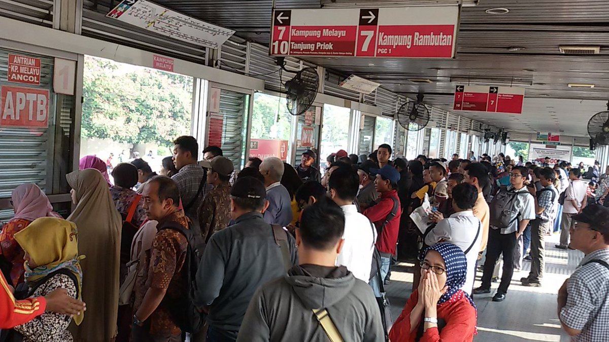 HALTE TERKINI UKI <a href="/PT_TransJakarta/">Transportasi Jakarta</a> <a href="/basuki_btp/">Basuki T Purnama</a>