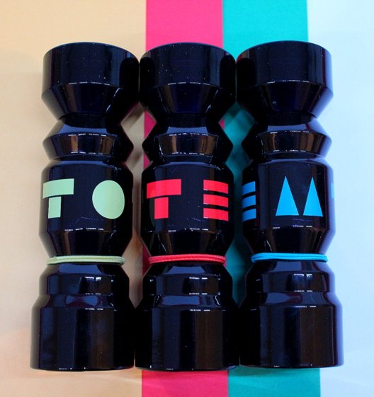 modeblogueurs's tweet photo. KENZO Totem &amp;#8211; le trio de jus unisex https://t.co/AHGUG5eLUy https://t.co/27H4P3xzOj