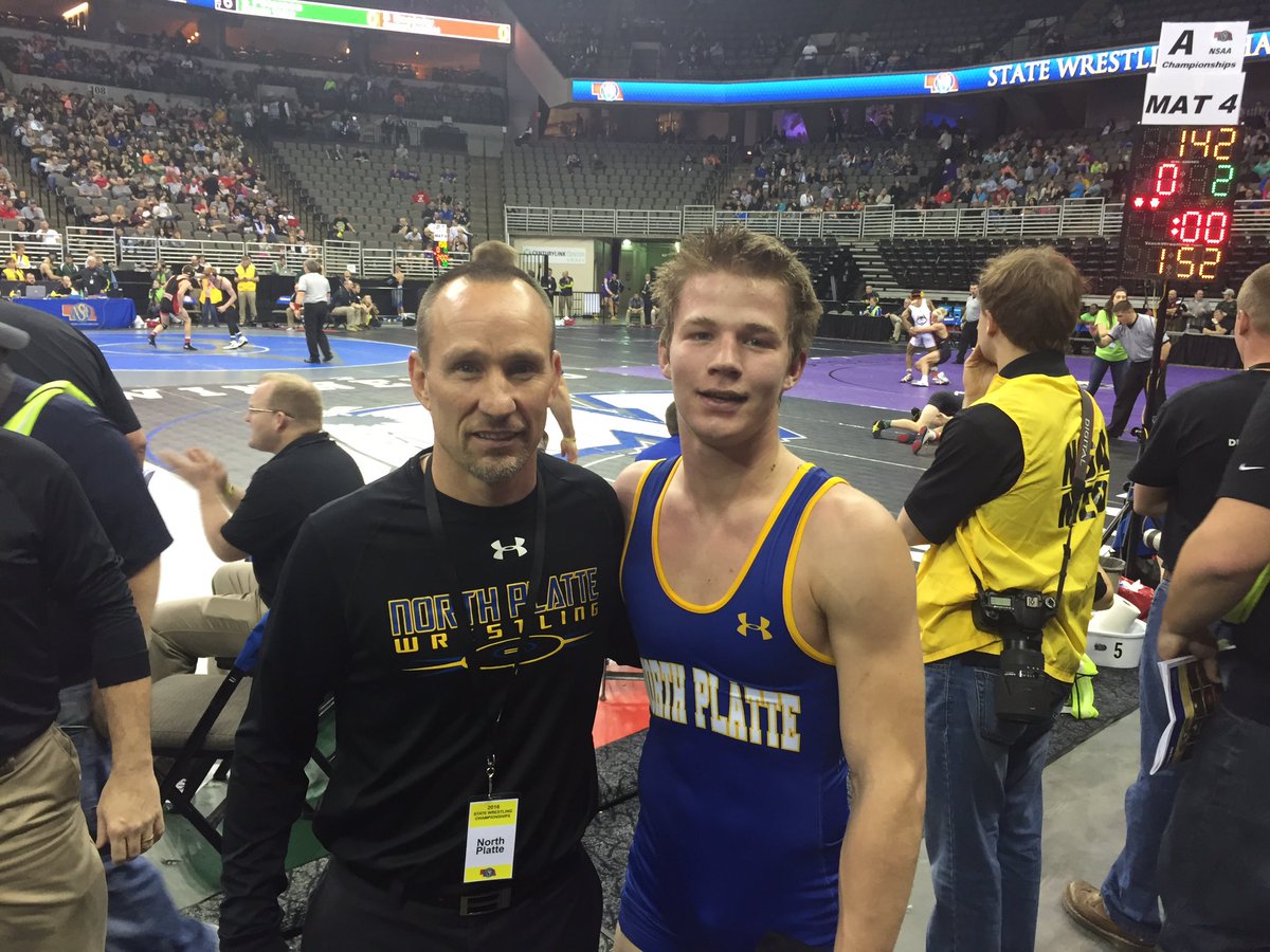 JamesTAyres's tweet photo. @DylanPetersen10 WINS!!! Wrestles in the Semi-Finals tomorrow night! https://t.co/dA9PoMKxwr