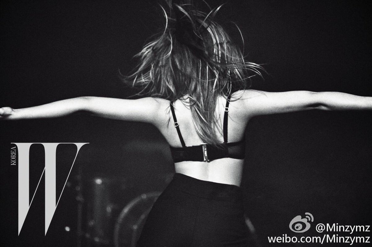 MinzyCN's tweet photo. Minzy's weibo: @wkorea X MINZY https://t.co/nB70Prb1tJ