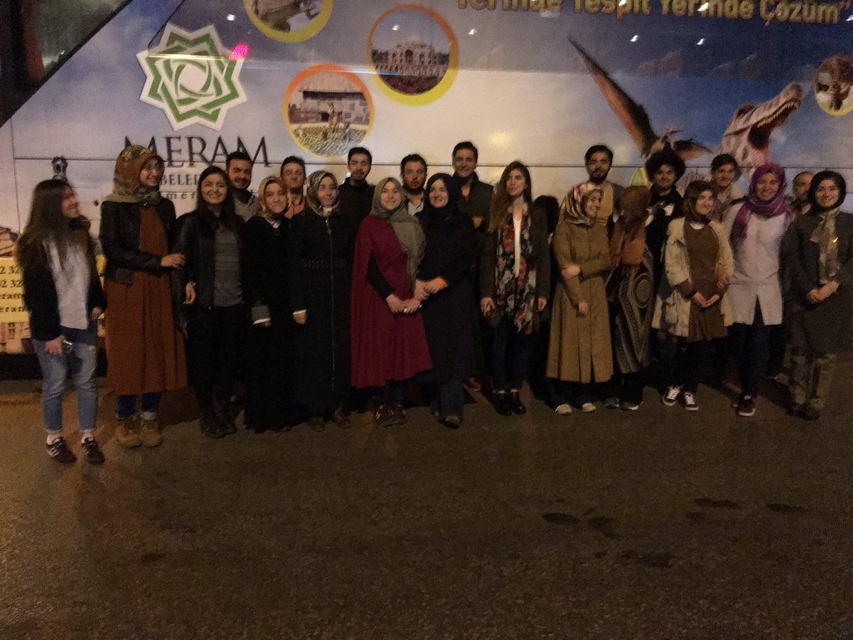 gencmeram's tweet photo. Gecemizi gündüzümüze ekliyoruz.Expo 2016 eğitim programı için yollardayız. #genclikmeclisi #expo2016 https://t.co/xnL3TGEEGc