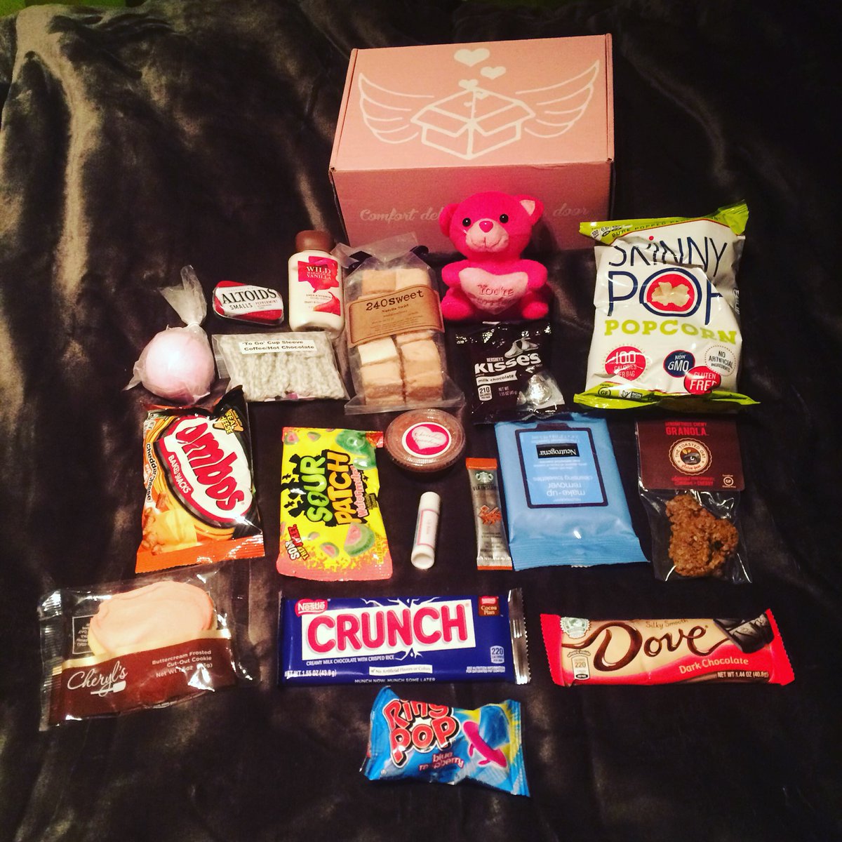 katieLauraW's tweet photo. Got my @ThePMSPackage today I'm so excited I love it!!β€οΈπππΌπ #pmspackage #daymade #everygirlneedsone https://t.co/L3IWUxbPSM