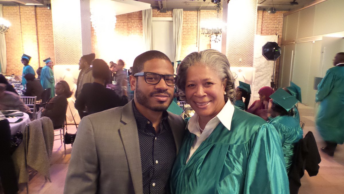PhiladelphiaOIC's tweet photo. #OICgraduate Carmen Lassus celebrated by her son @Morehouse graduate Matthew Lassus #FamilyGraduation #ImagineOIC https://t.co/9jS43lPL48