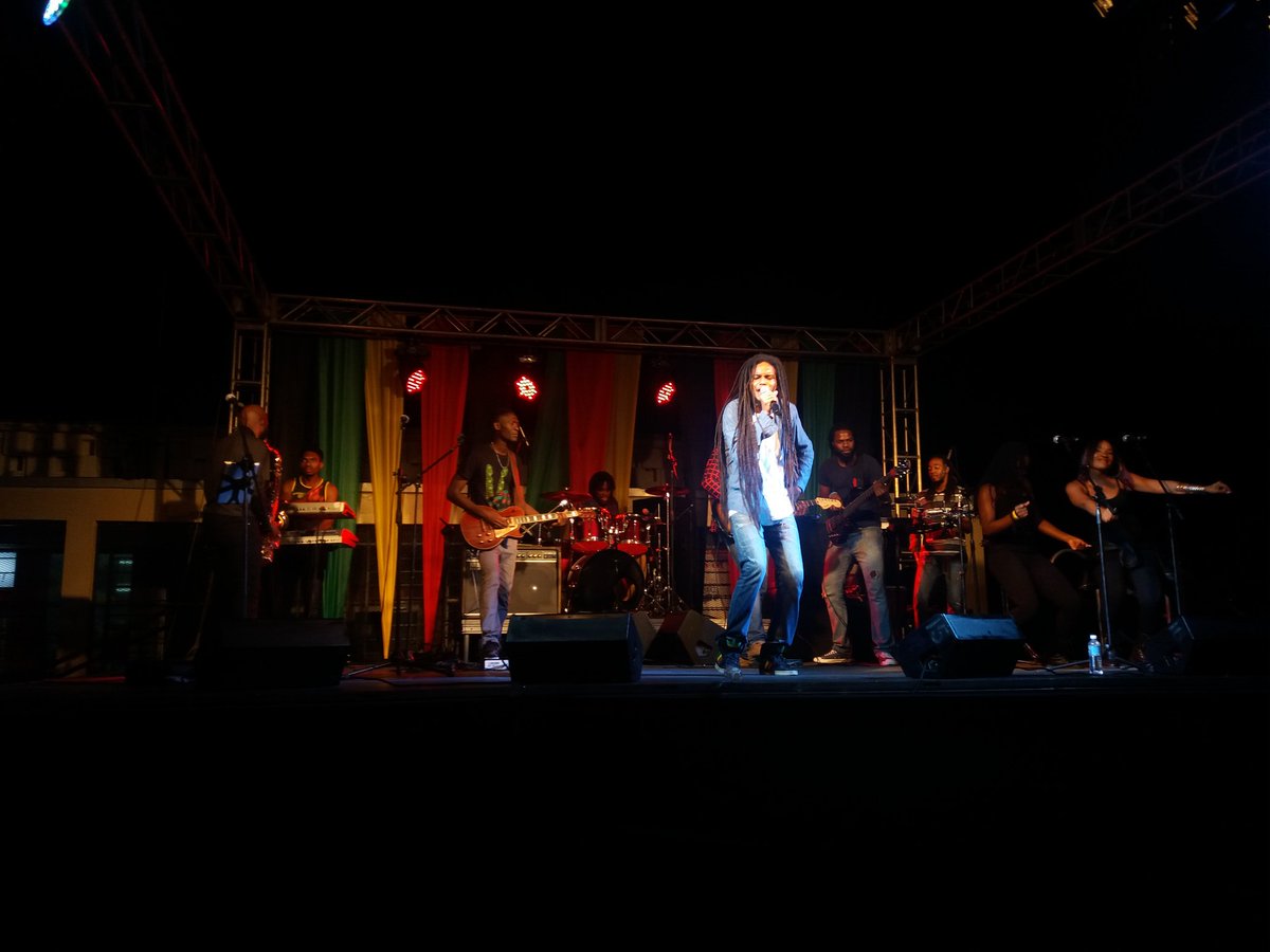 UWIMonaGuild's tweet photo. Ras-I on stage!
Feluke, @dBURNZMusic and Sizzla Kolonji still to come!
#ReggaeInte
#NeverMissInte https://t.co/nbKwhwD9LG
