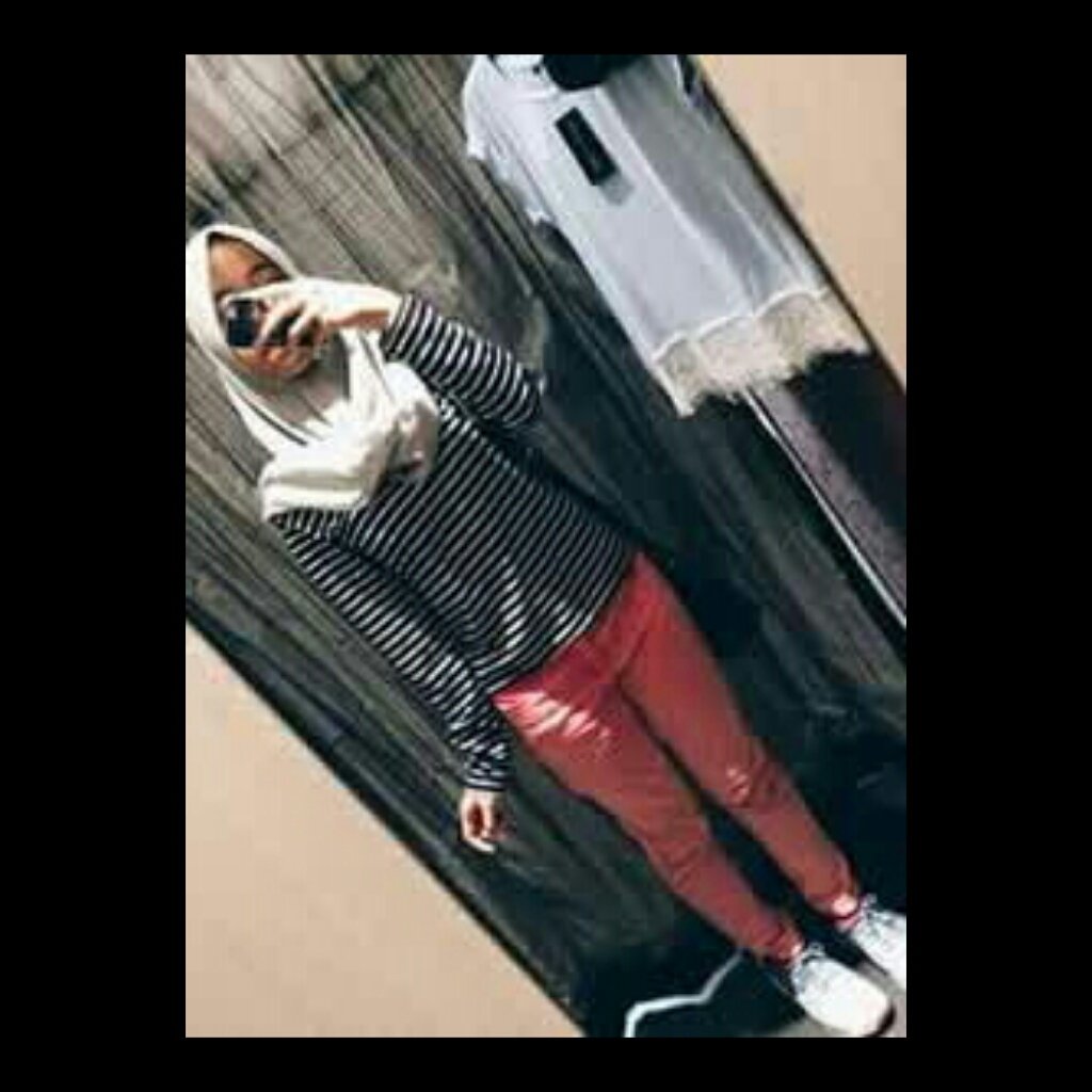 mirror selfie