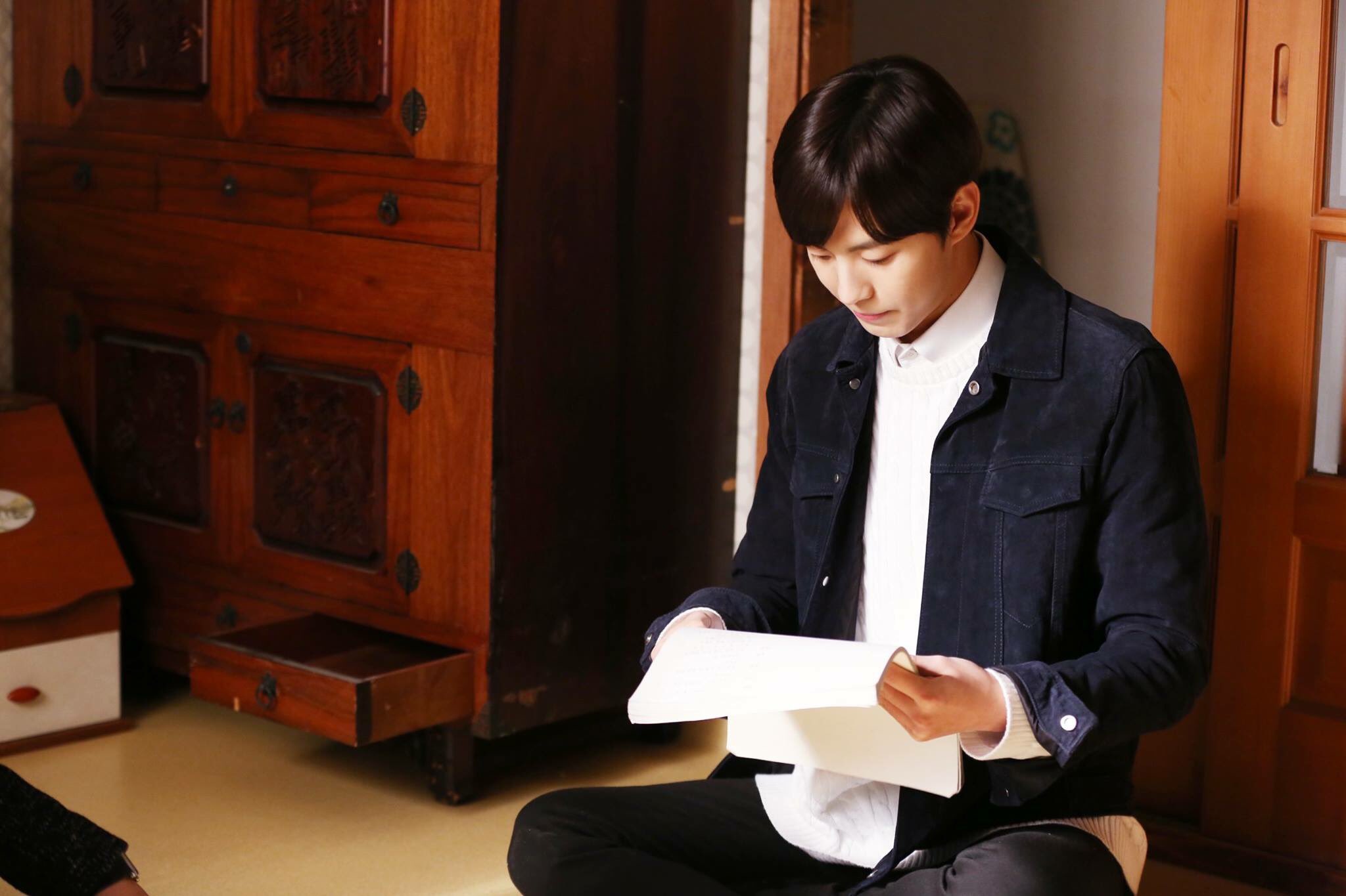 CbitQWKVAAAWl-n.jpg:large