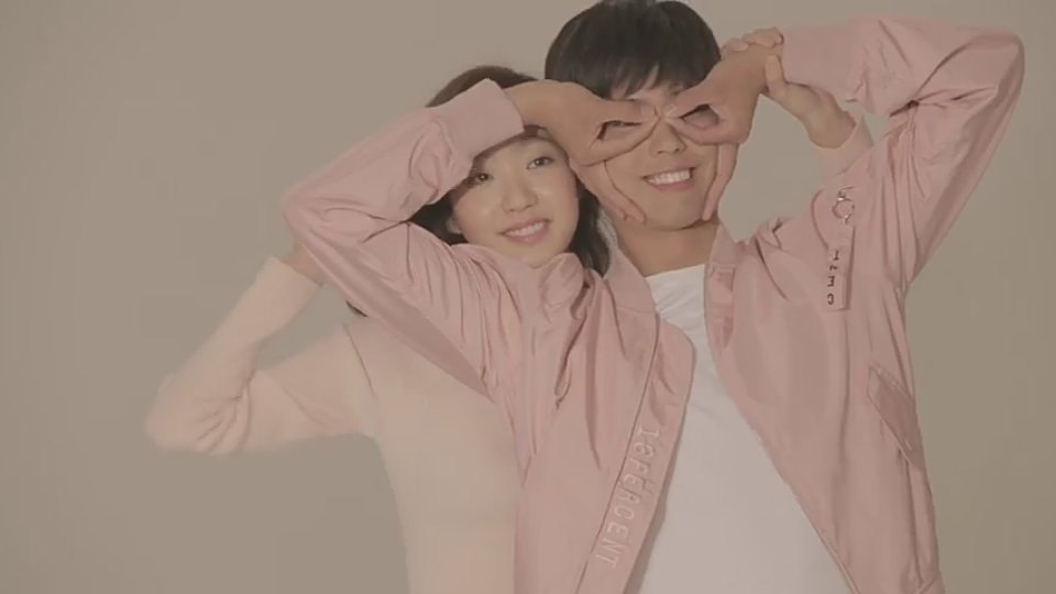 TeamGoeun's tweet image. two actor showed Chemies's fantastic #kimgoeun #parkbogum