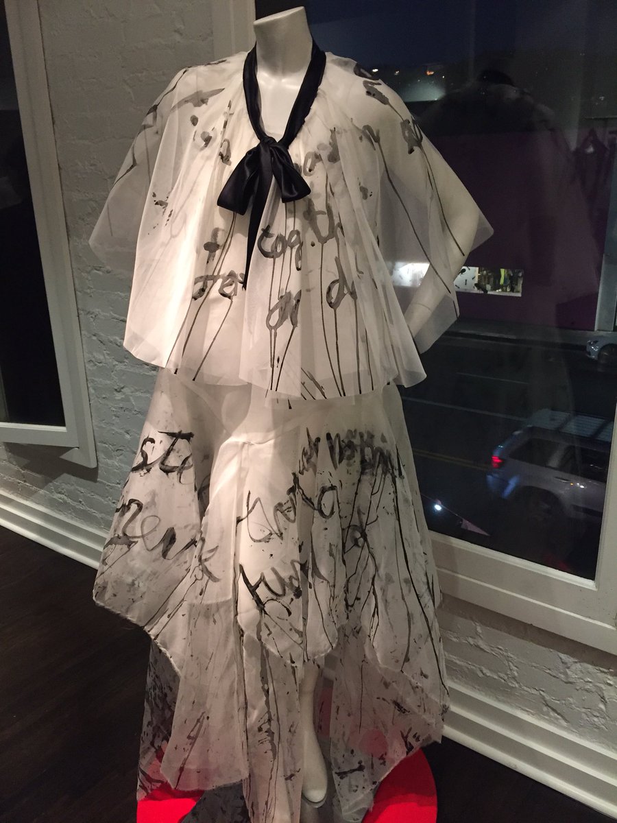 WantedDesired's tweet photo. At Italian designer, #ValerjPobega's showing. So beautiful! Everything's hand-painted on silk. @decadesinc #fashion https://t.co/iEPfavdt9U