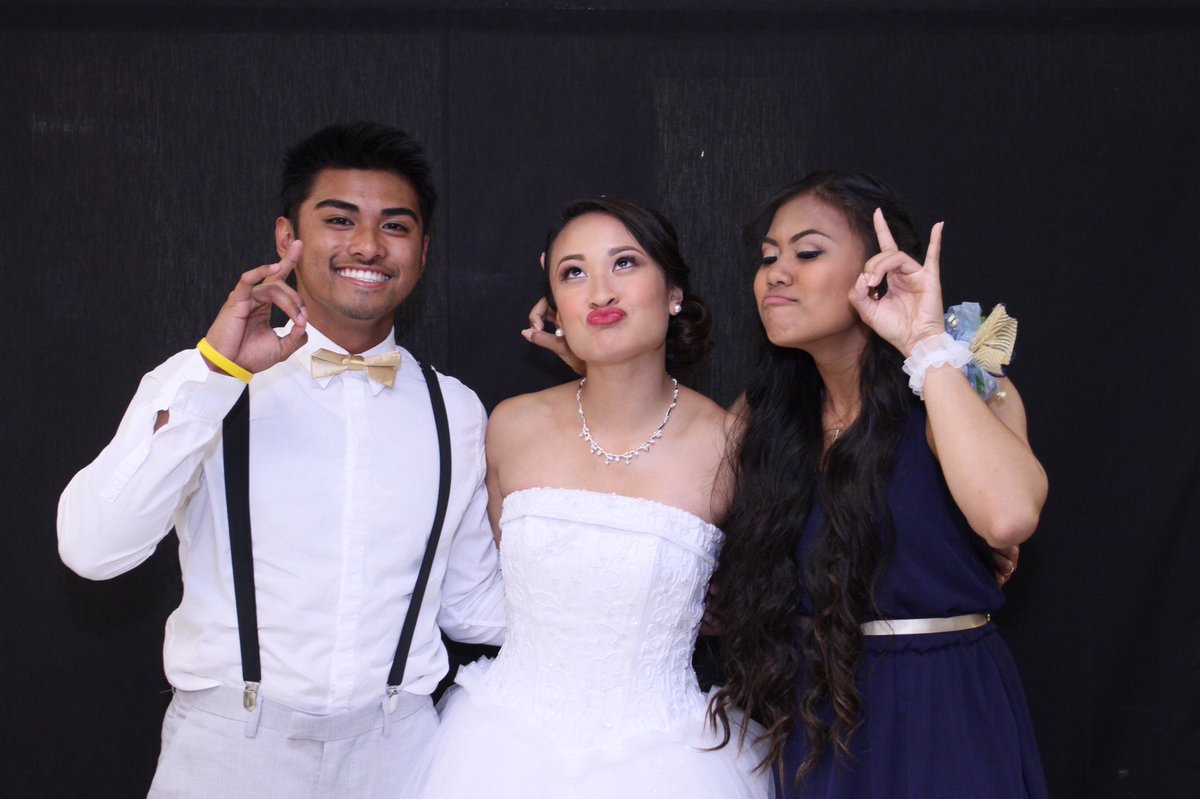 A12IELLE's tweet photo. happy birthday sergei 🤘🏽 #gabegetsbitches #thirsttrap #fleekbrows #sad #dasnotgud
@Gabexlucero https://t.co/srZmw3PqWR