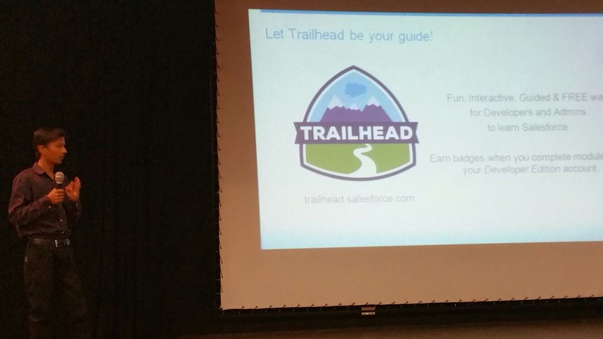 SFDGVadodara's tweet photo. #salesforcetrailhead @bbhagat @shashforce @paruluniversity.CG Experts explaining Salesforce Trailhead to IT students https://t.co/ZXQUviniGT