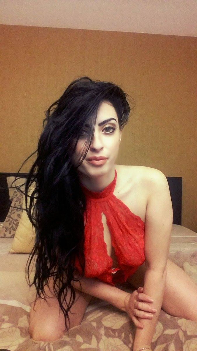 SofiaD_LJ's tweet photo. Red is my color @LiveJasmin @ImLiveCom @OberonBone @Only_Brunettes @AssRetweeter @SexyAssNation @WebBeauties https://t.co/6xr5p6EkKD