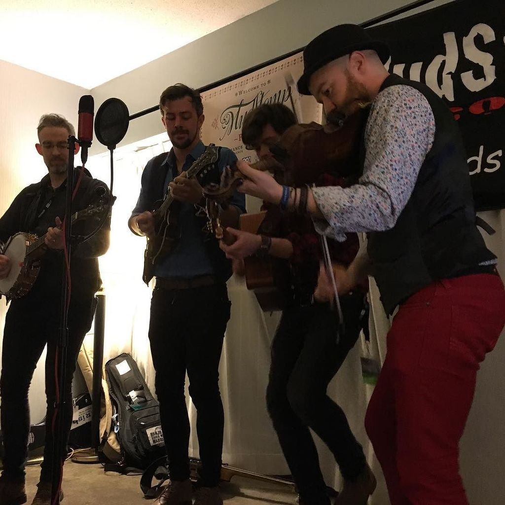JennaTilveran's tweet photo. @mudstomp_records : https://t.co/naB30AjEse | Amazing set by @webanjo3! #mudstomp #folkmusic #fai2016 #folk #weban… https://t.co/AXI8bDGimd