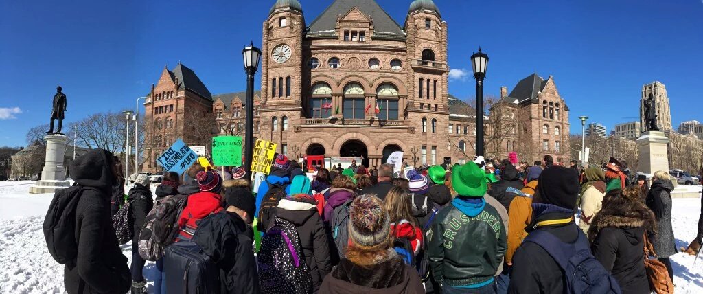 Communiqué : Franc succès pour la Journée d'action pour une nouvelle #UniversitéFO ! bit.ly/1QMV20I