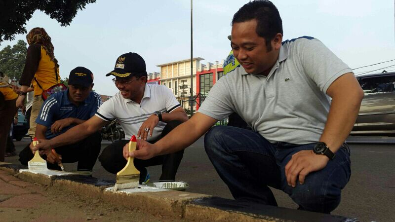 <a href="/Kota_Tangerang/">KOTA TANGERANG</a> @HumasTangerang  <a href="/AndryNyons/">Andry JN</a> <a href="/paguyuban901/">Paguyuban Meruyailir</a> Tangerang berbenah sambut HUT Kota ke 23.Jumat 19 02 2016