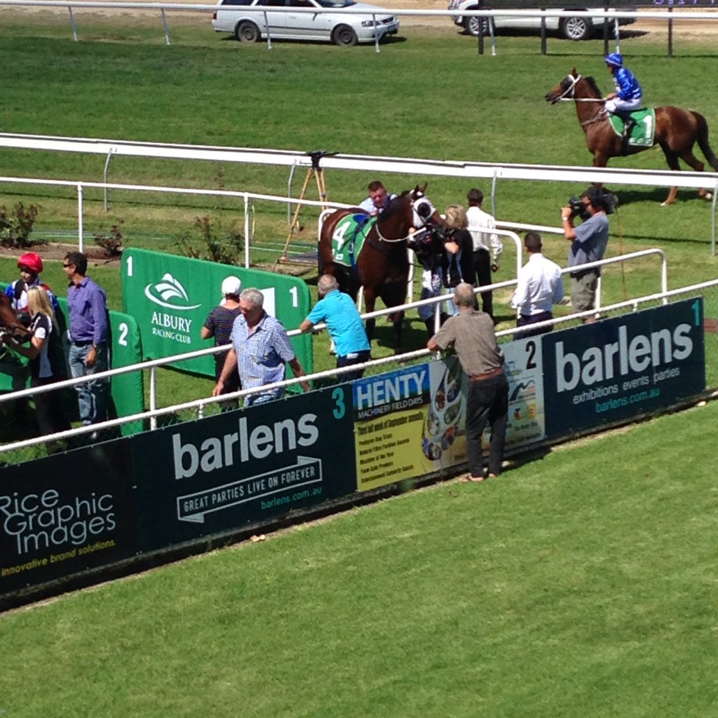 cavanoughracing's tweet photo. #Avroson wins R4 @AlburyRacing over 2000m with @jkissick30 https://t.co/DOJ7oKSYMr