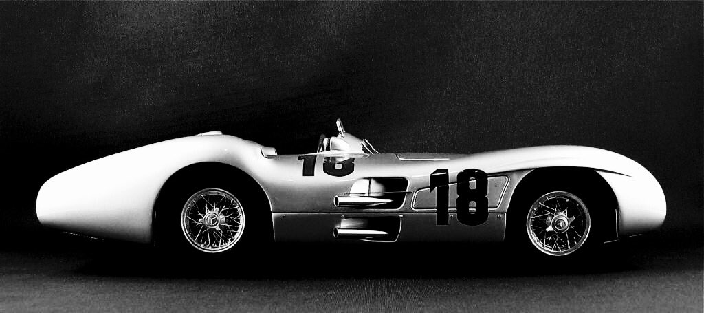 boer_will's tweet photo. Noir image of CMC Fangio Mercedes w196R. My image. #cmc #cmcenthusiasts  #cmcusa #carguy https://t.co/ZkOGT1YJFy