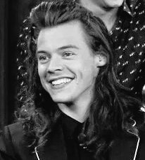 dimplehxrrys's tweet photo. i hope you're always smiling! you deserve all the love and happiness of this world. be happy always ✨♥ @Harry_Styles https://t.co/DPgiuJgr1G