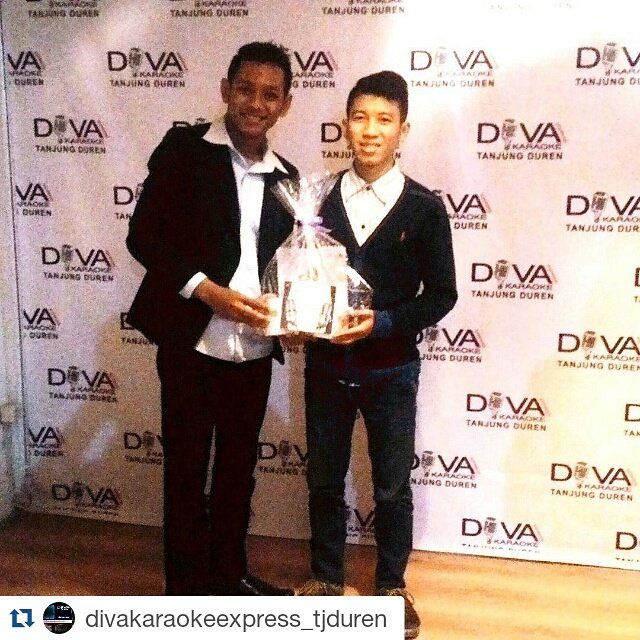 Pemberian Goodi Bag kpd koordinator wilayah simpatisan united  jakbar 😊 <a href="/diva_tjduren/">DIVA Tanjung Duren</a>