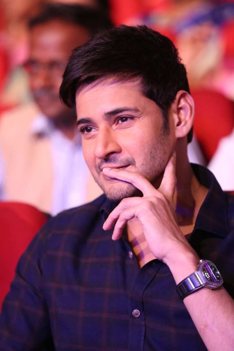 SBSProductions_'s tweet photo. Superstar @urstrulyMahesh at #SriSri Audio Launch :) https://t.co/7gVAdXNWK0