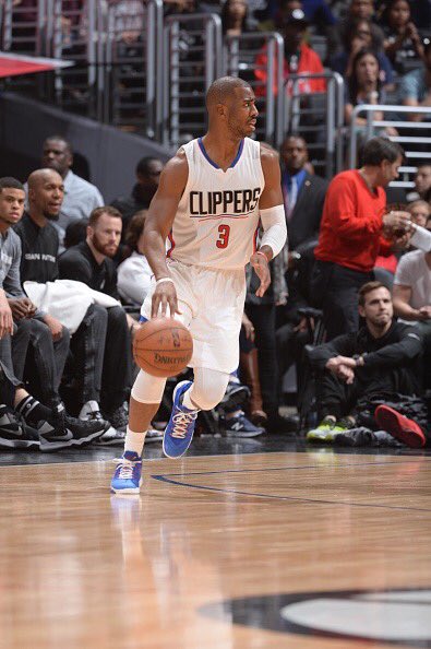 1340AMFOXSports's tweet image. .@CP3 gets double-double (28 Pts 12 Asts) in tonight&apos;s win. 26 of his points came in the 2nd half. #SASatLAC