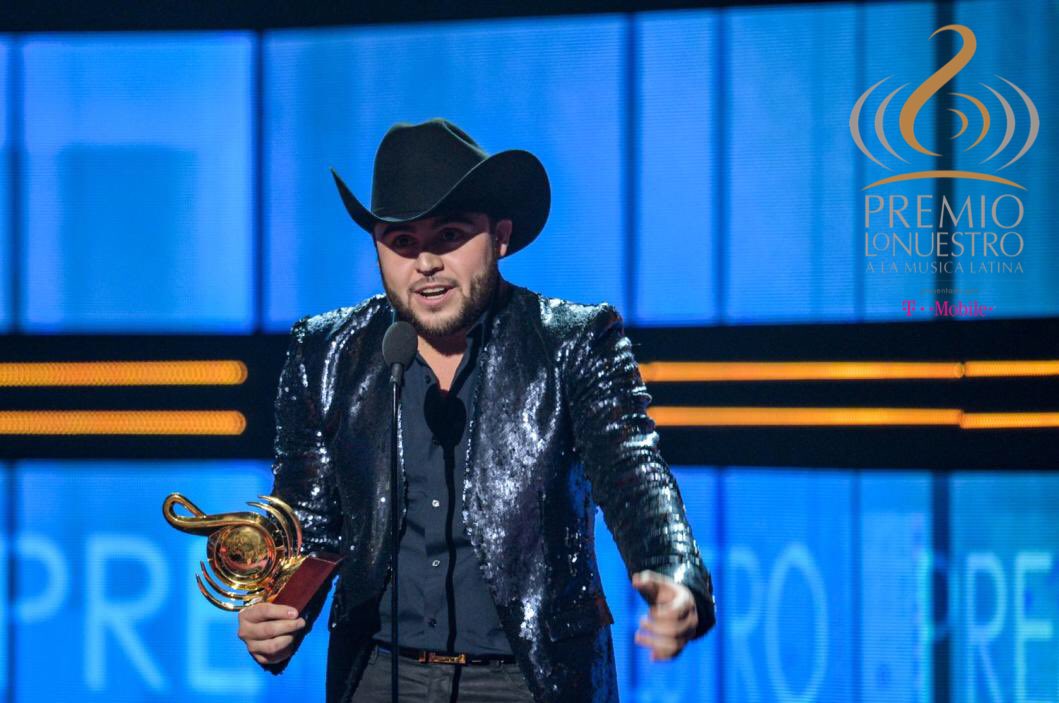 premiolonuestro's tweet photo. Artista Norteño del Año: Regional Mexicano... @gerardoortiznet! Otro premio para el! Felicidades 🏆 #PremioLoNuestro https://t.co/aIhkA6l8kV