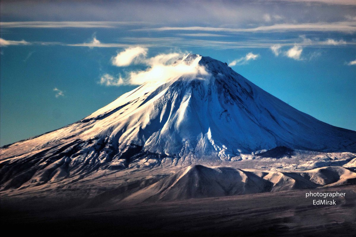 edmirg's tweet photo. My photo no photoshop real.  @armenia @yerevan https://t.co/25TWQdESWv