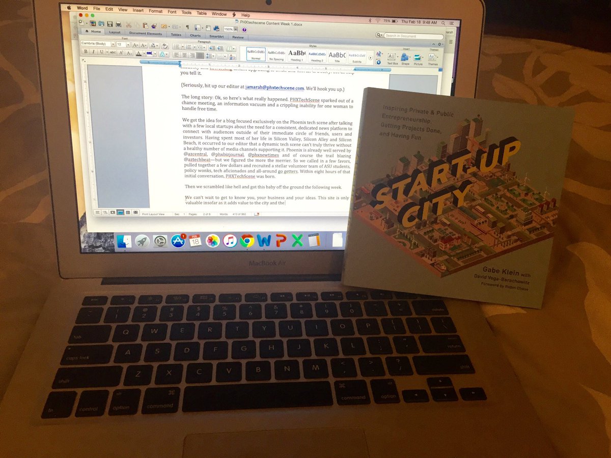 PHXtechscene's tweet image. Thx #FriendsofTransit 4 a great evening &amp;amp; the most apropos book imaginable, the nite before we launch. @gabe_klein