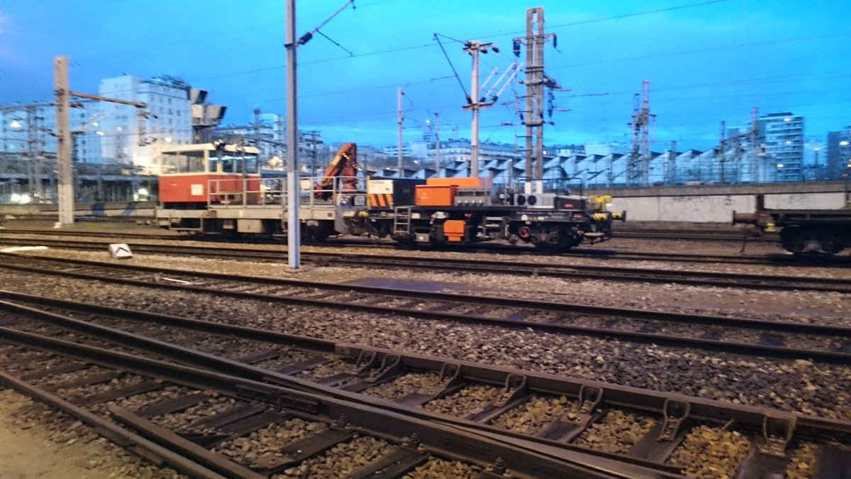 Croisé ce matin,le SIM: Surveillance,Inspection Mesure,pr les appareils de voie,en test <a href="/InfrapolePN/">Infrapôle Paris Nord</a> ! #maintenance