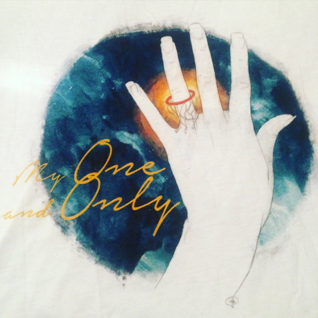 andra_simina's tweet photo. My one abd only t-shirt! #ball#basketball#marriedtothegame# https://t.co/SuqWP8VLoZ