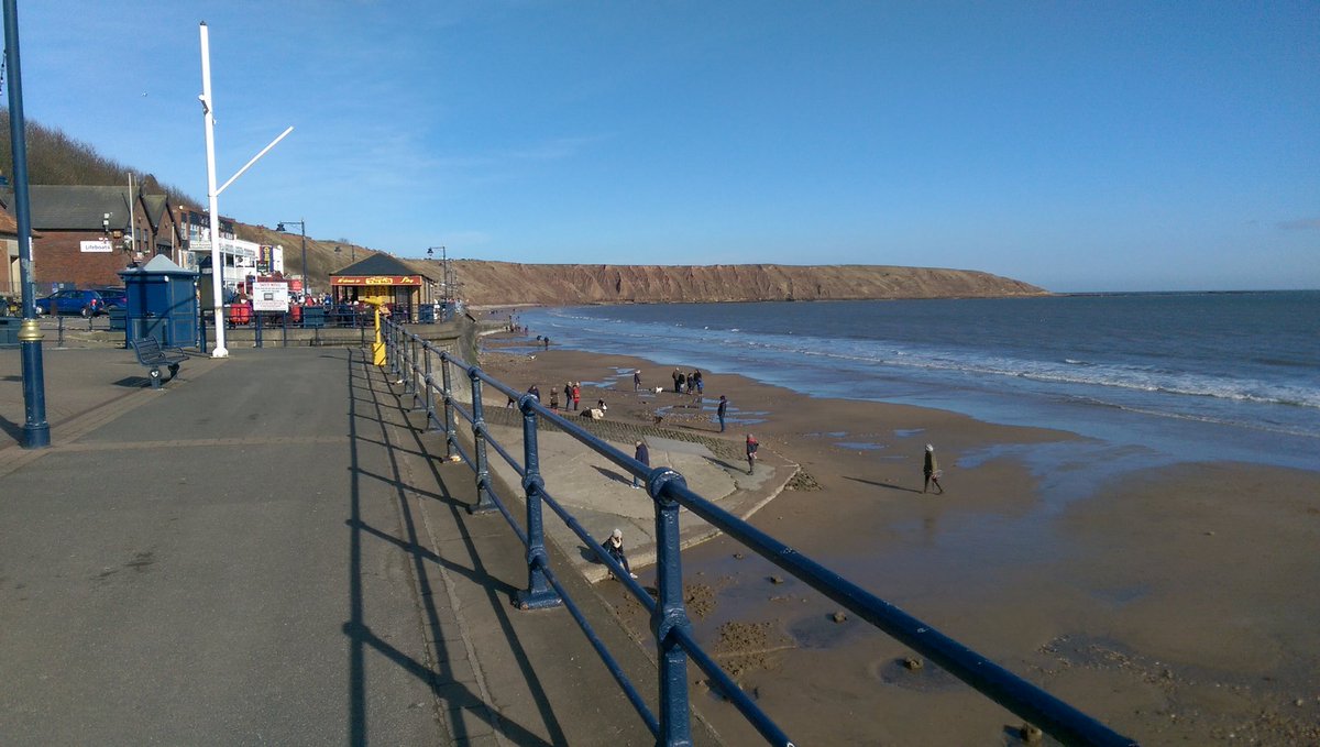 mrdavidnewton's tweet image. All these people enjoying Filey Beach. I know what you think. "People who live here must thank God each day." I do