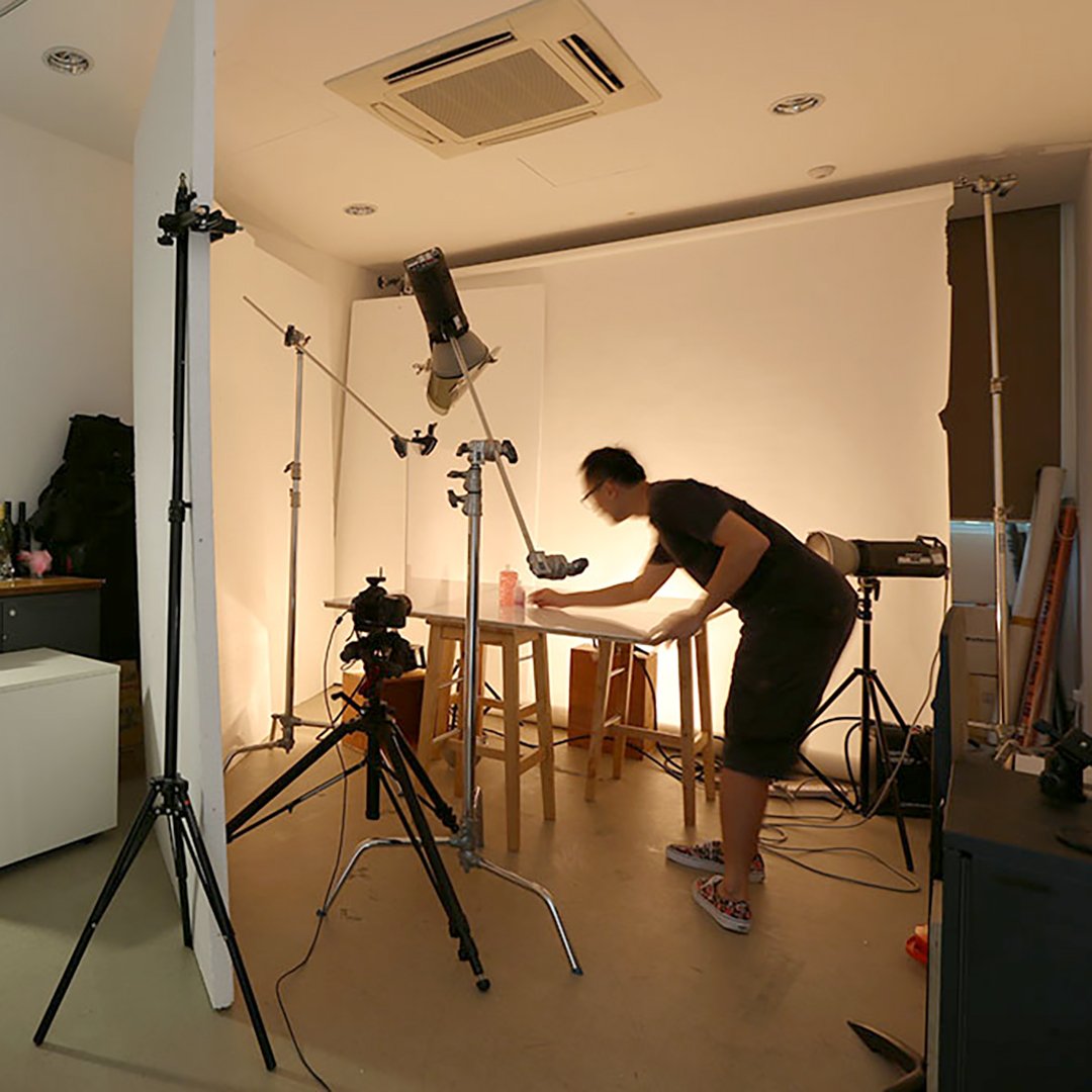 Getting the lighting just right in the Singapore studio. #egpluswwviews #officelife