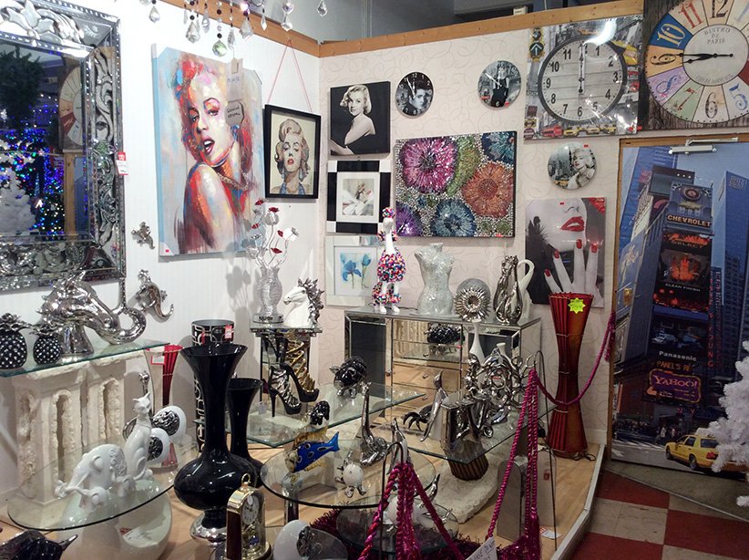HartesHomestore's tweet photo. Add some glamour to your home this weekend with these gorgeous Half Price pictures, clocks and home accessories. https://t.co/drVOqDE6CC