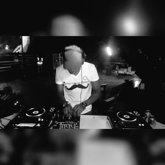 SwallowBradley's tweet photo. ukukipha isithukuthezi. hash tag Razzmatazz night club kyfiwa https://t.co/llr8594HRz