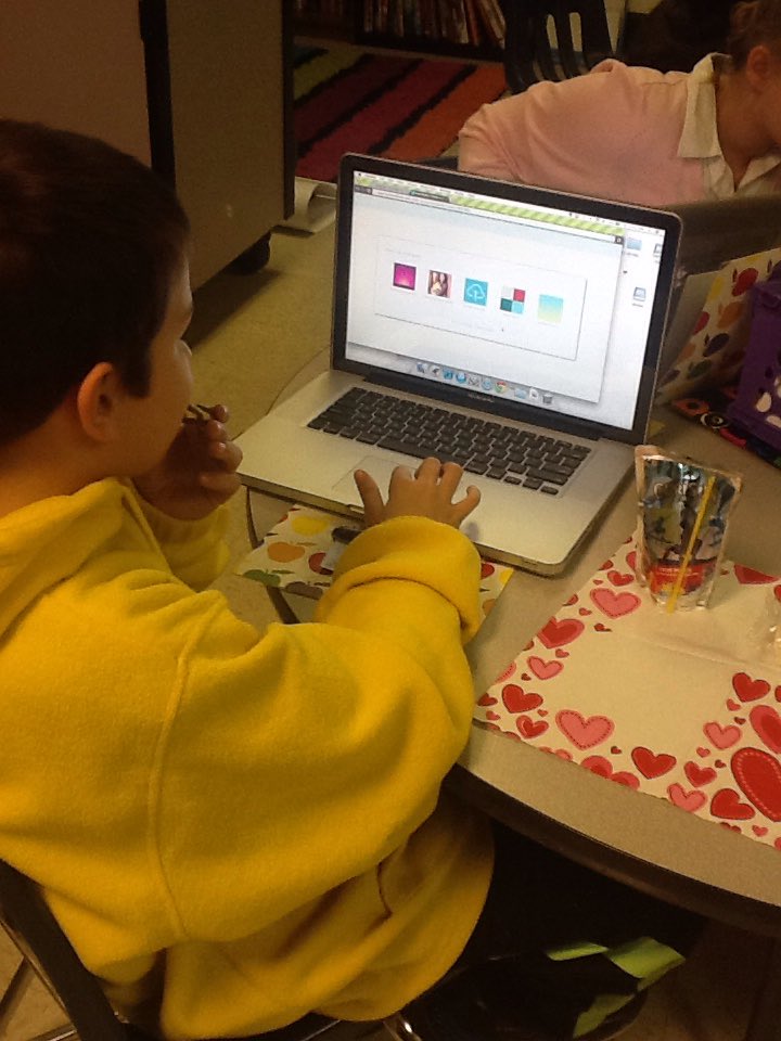 MrsCarpenter1st's tweet photo. Using comprehension skills to make beautiful presentations about the animal story we studied!! #ignitelearningbcps https://t.co/VURqP5BXn7