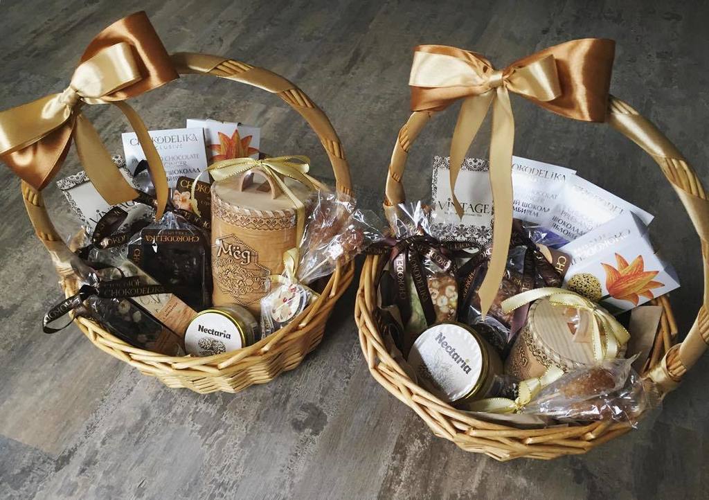 Набор для любителей чая. Чай hilltop смородиновый блюз подарочный набор. Что подарить человеку любящему чай. Что подарить человеку любящему чай. Чай черный вотэточай люблю тебя!.