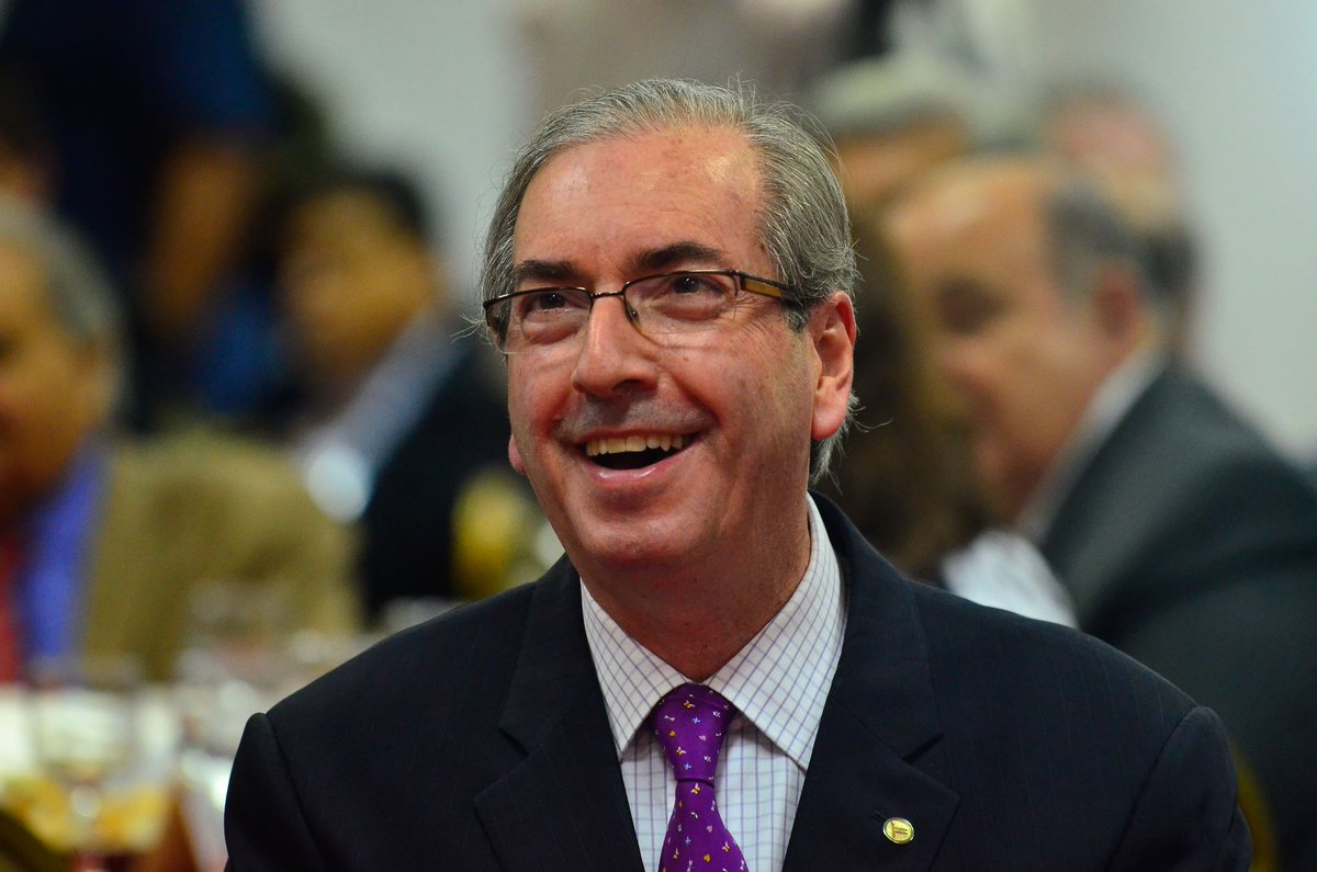PauloZFerreira's tweet photo. "Se me afastarem ou me denunciarem, vou entregar todo mundo" diz Cunha https://t.co/WlSXsGuj1E https://t.co/zrPP8AK0EW