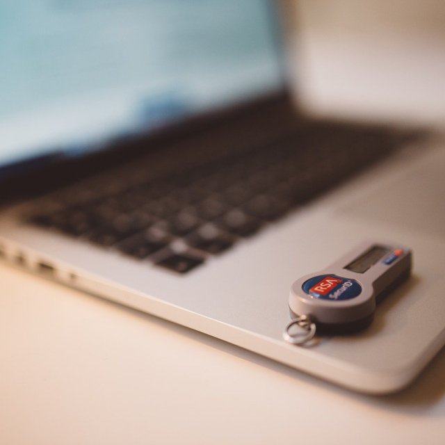 webdesignledger's tweet image. #Google Will Soon Label HTTP Websites as &quot;Unsafe&quot;  buff.ly/1owQ7e4