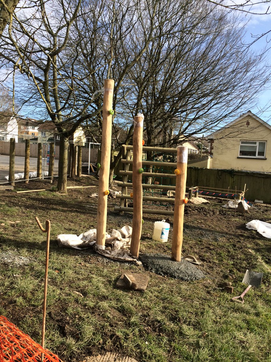 Tkplay1's tweet photo. Taking shape at bluecoats school Torrington https://t.co/q0YPnB3c5r