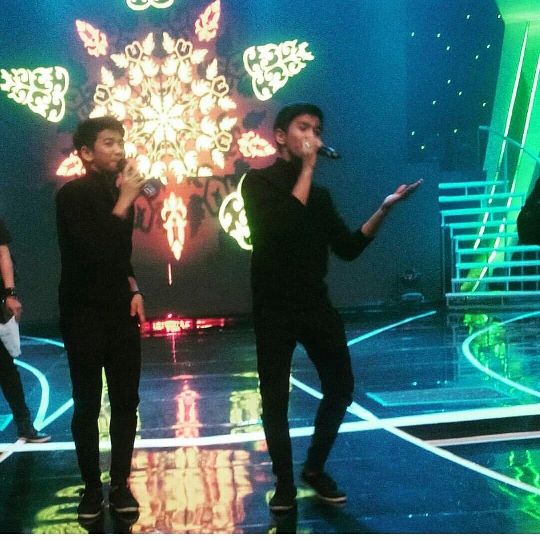 KidholicsPLG's tweet photo. cieeee yang mau konser DA3 #RizkiRidhoDiKonserDA3 @DA2_Ridho @DA2_Rizki https://t.co/Iw06ONIJqo