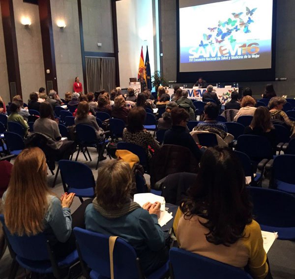 Bioiberica's tweet photo. Sala llena en #SAMEM16 #Madrid para hablar de #artrosis, enfermedad que afecta más a las mujeres en la menopausia https://t.co/cGhOpkDgru