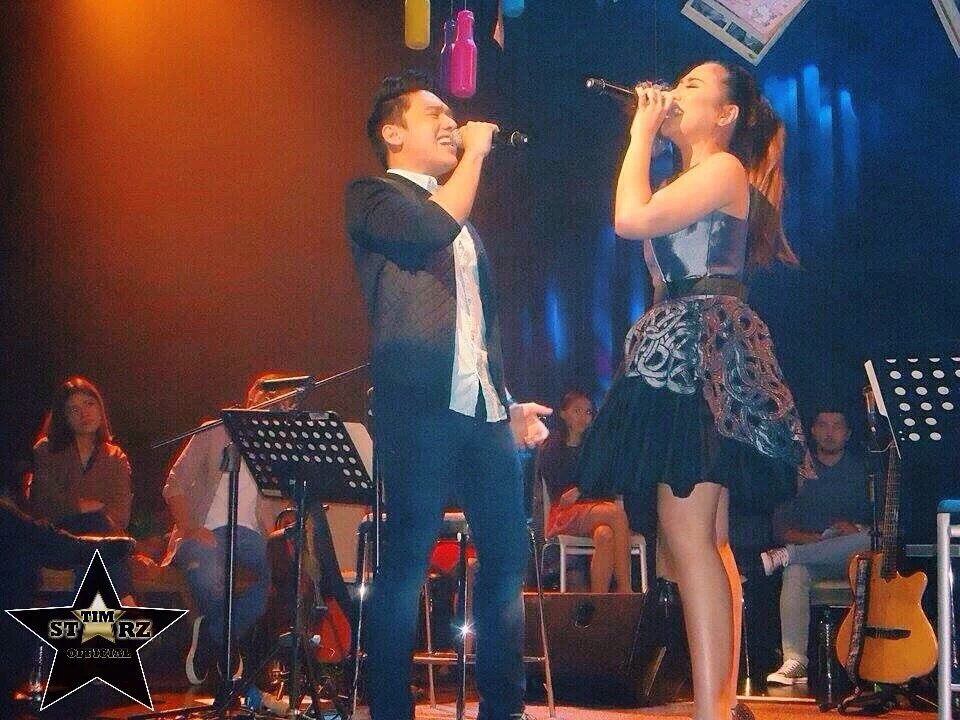 morissettracted's tweet photo. #TimSette 💘 @TimPavino @itsMorissette https://t.co/R4zTUOfett