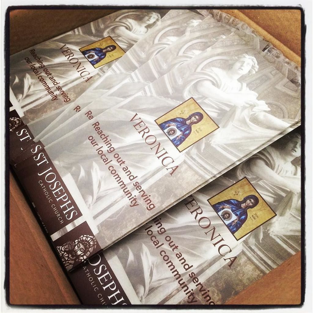 EleyDesigns's tweet image. Printing done - leaflets ready to go! #imageevolution #graphicdesign #eleylovesdesign ift.tt/1KYXjcE