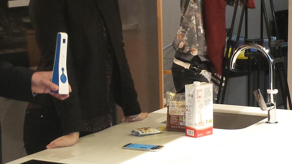 Con #IoT haz tu lista de la compra x voz o escaneando el codigo de barras desde casa #mobilereadybcn <a href="/MWC_Barcelona/">MWC_Barcelona</a>