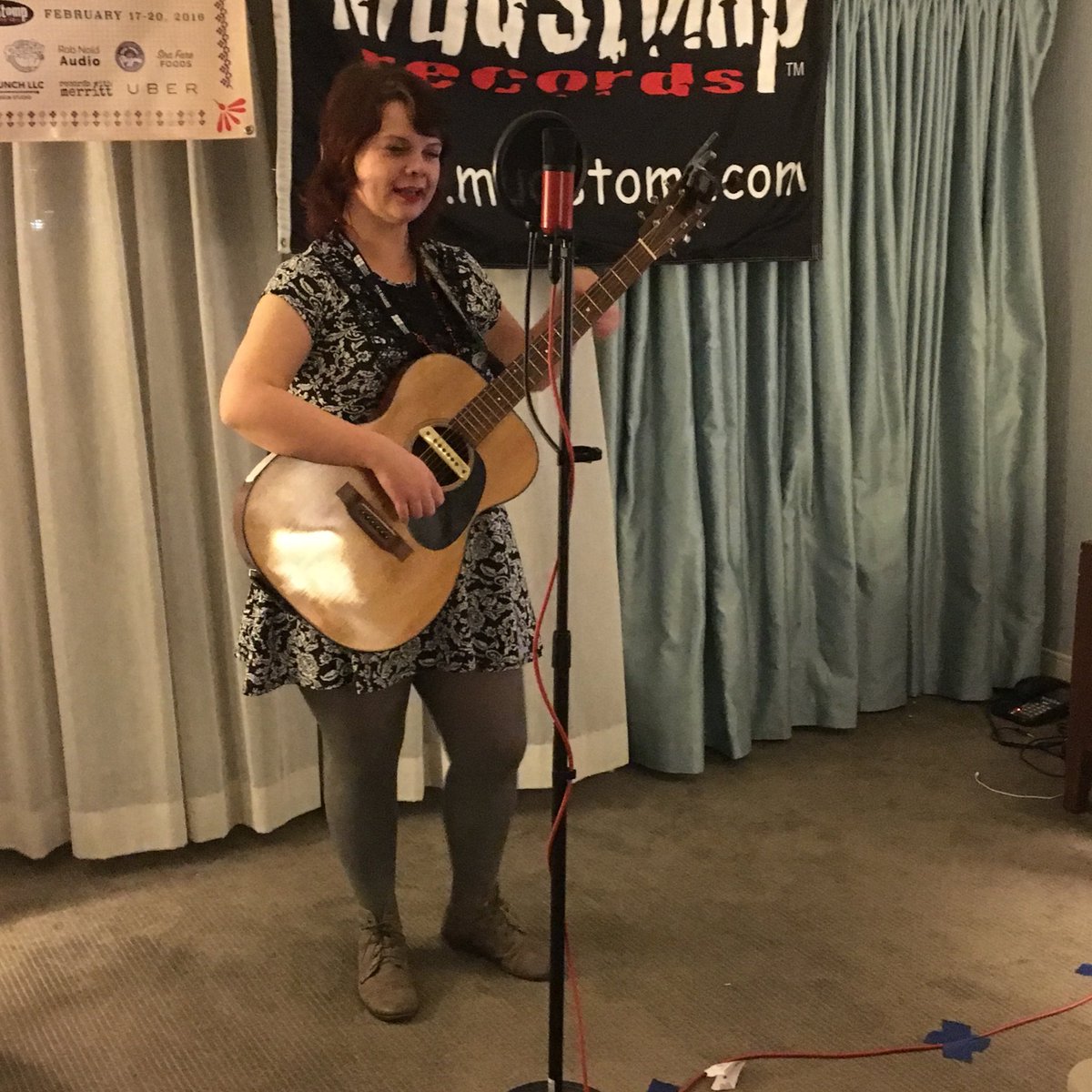 IndieHypeBox's tweet photo. MudStomp1: Burning the midnight oil with heatherstyka folkalliance. #mudstomp #fai2016 #folkmusic #folk #indiemusic https://t.co/SkcRol5zP4